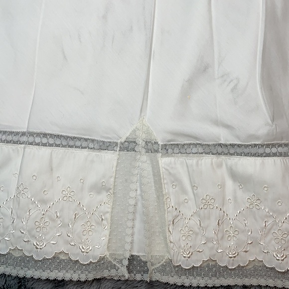 Vintage barbizon 1950s 1960s nylon laced slip - Picture 4 of 8